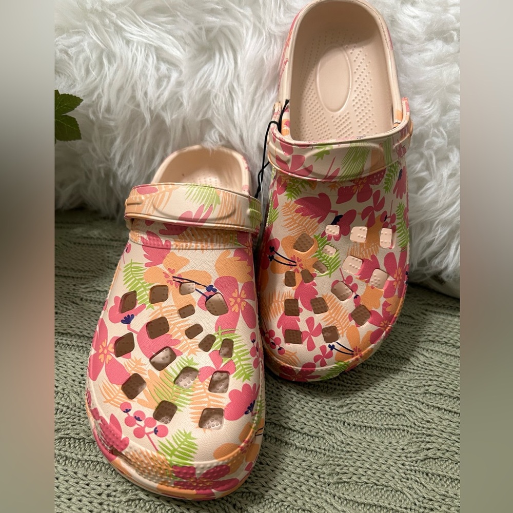 NWT Floral Pink Orange Garden Clogs Size 11